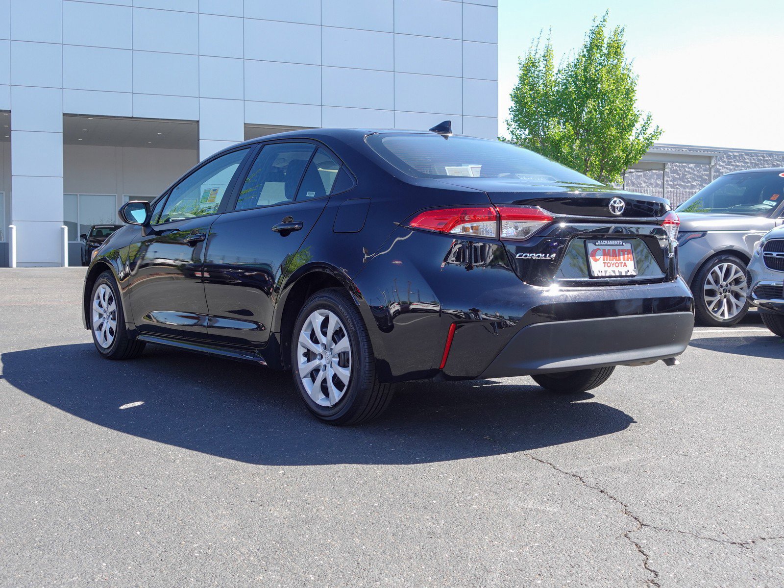 2025 Toyota Corolla LE photo 5