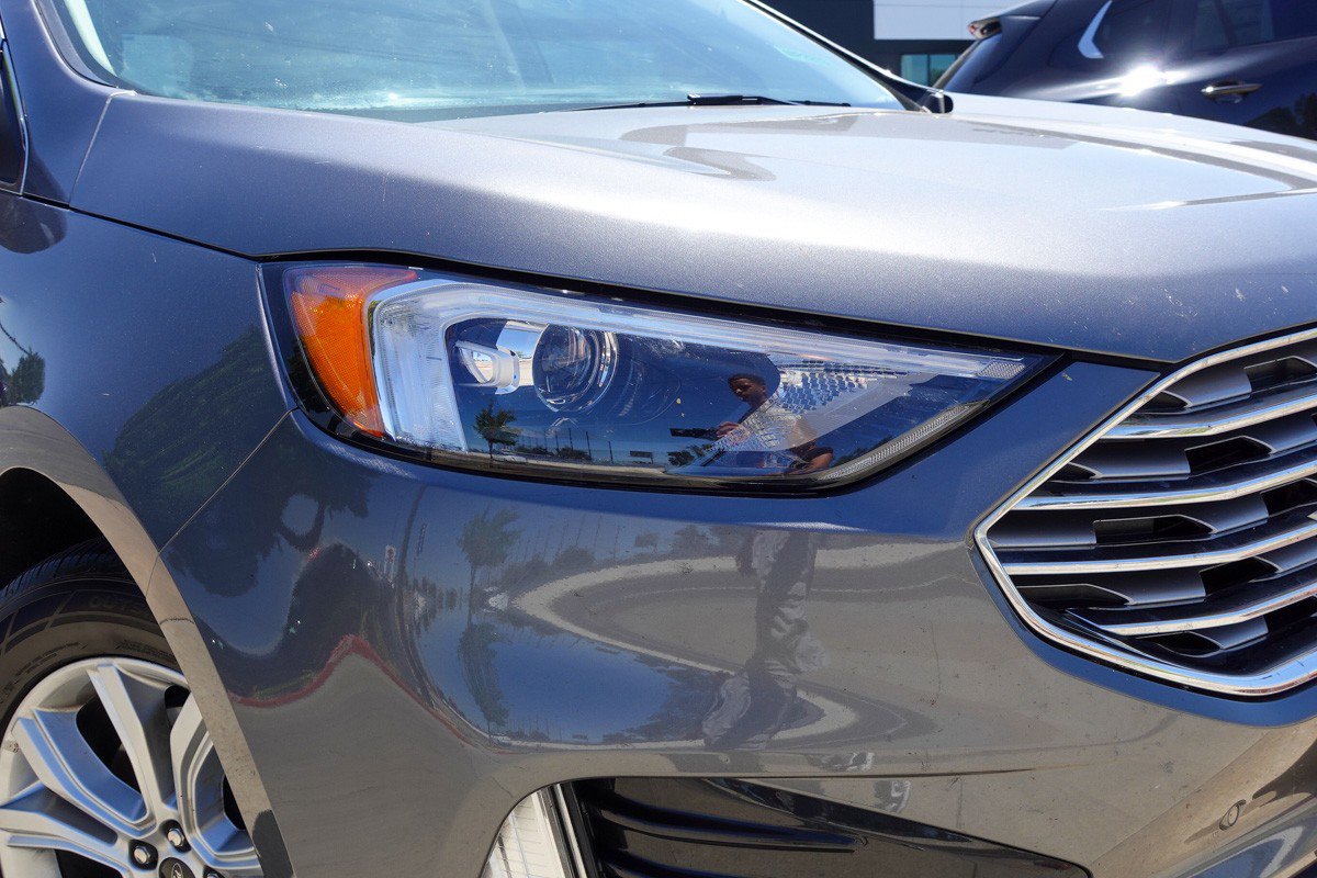 2024 Ford Edge Titanium photo 3