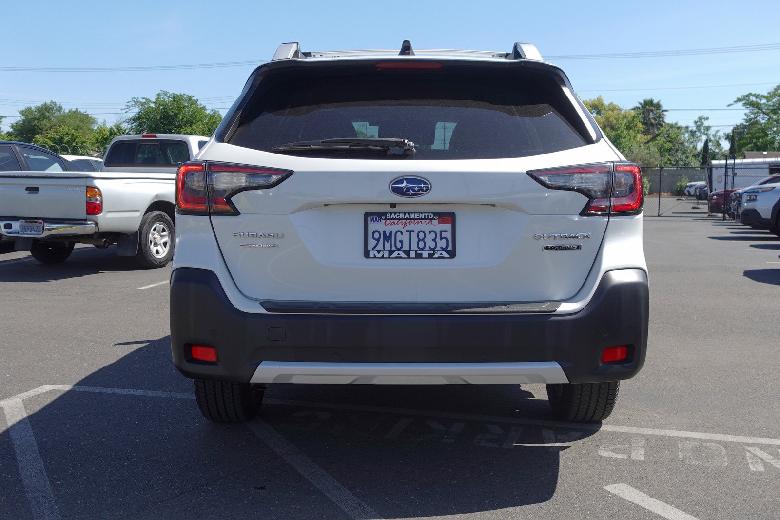 2023 Subaru Outback Touring photo 5