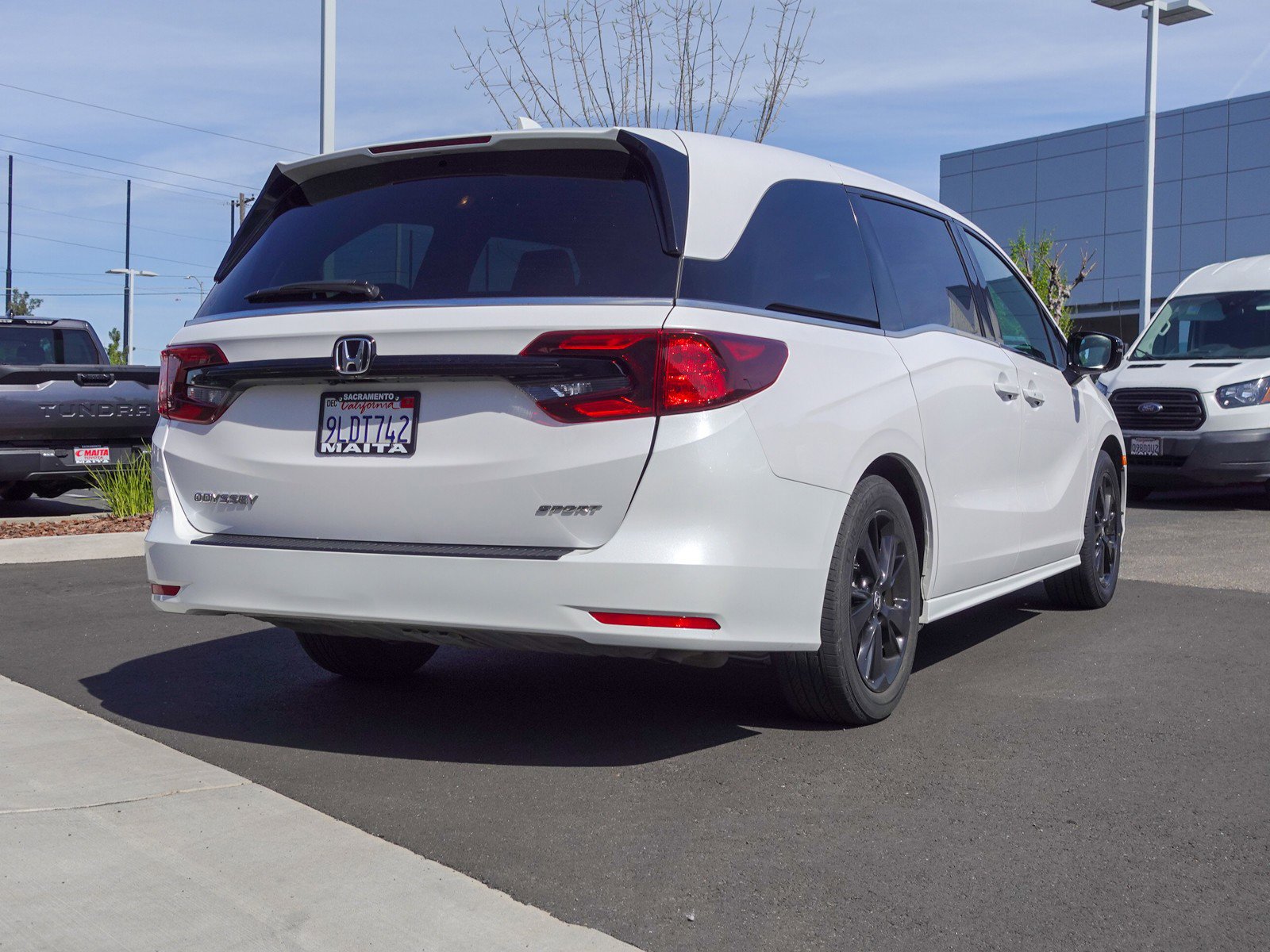 2024 Honda Odyssey Sport photo 3