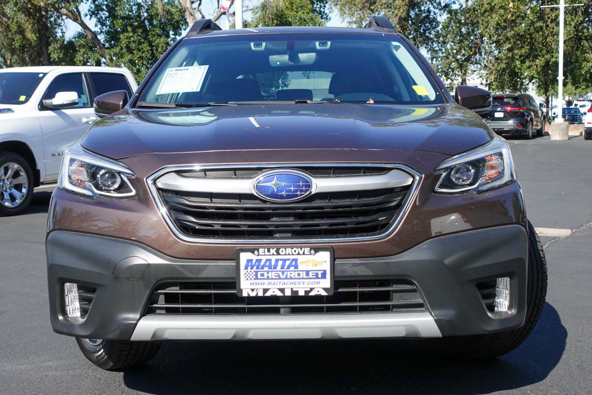 2020 Subaru Outback Limited photo 2