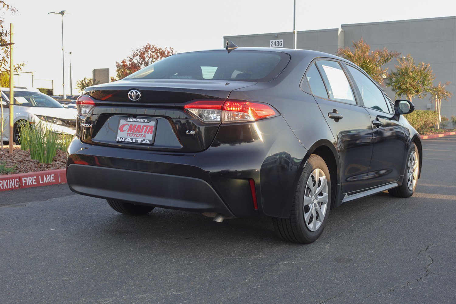 2023 Toyota Corolla LE photo 3