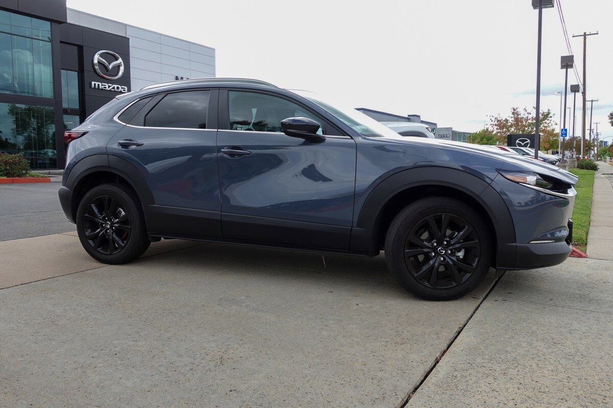 2025 Mazda CX-30 2.5 S Carbon photo 4