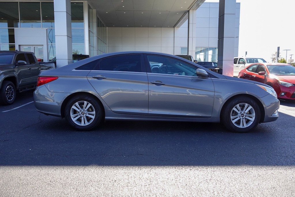 Used 2013 Hyundai Sonata GLS PZEV Sedan