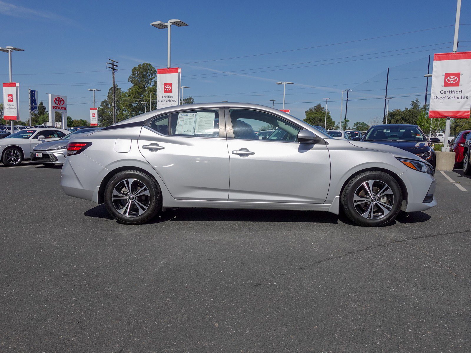 2021 Nissan Sentra SV photo 2