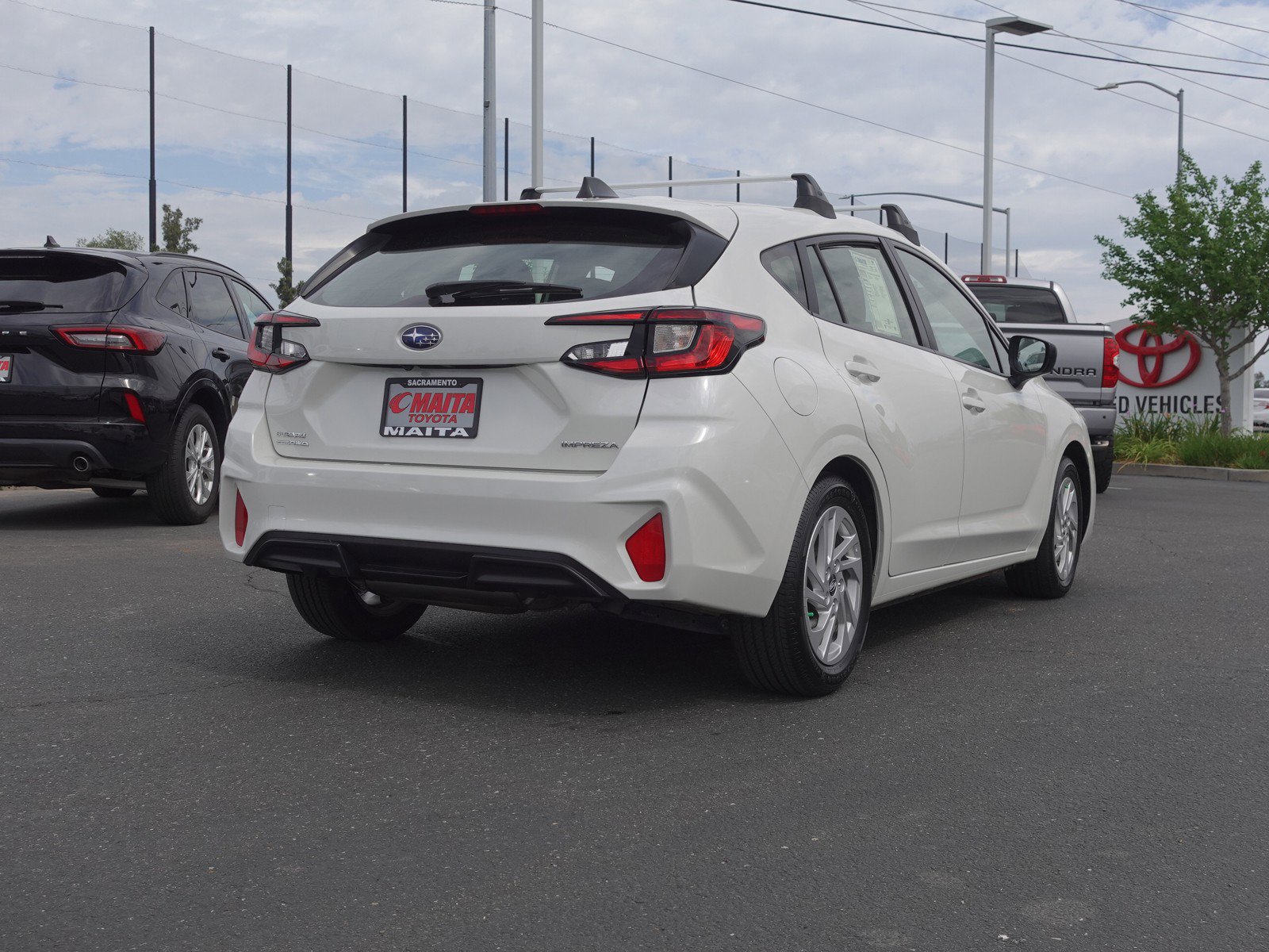 2025 Subaru Impreza photo 3