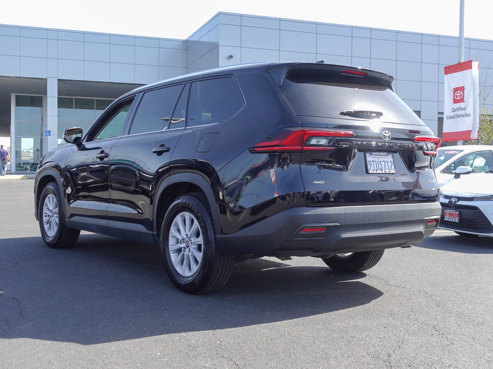 2025 Toyota Grand Highlander XLE photo 5