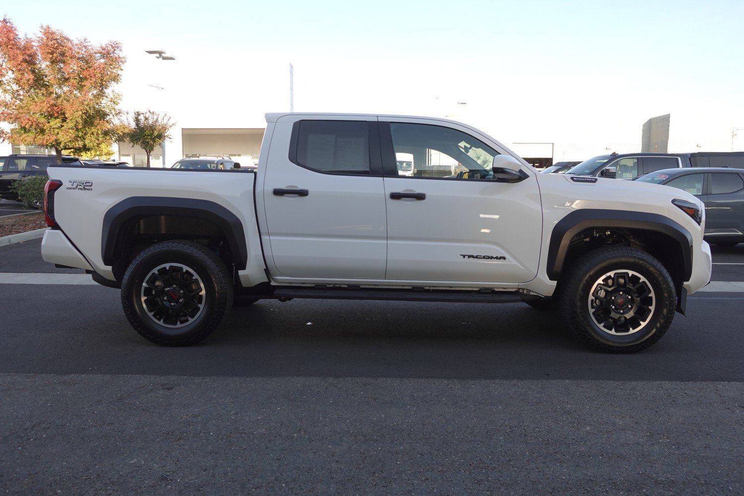 2025 Toyota Tacoma TRD photo 2