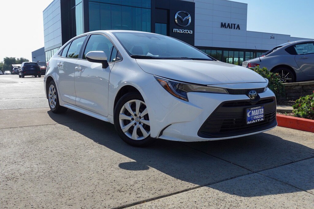 Used 2024 Toyota Corolla LE LE CVT