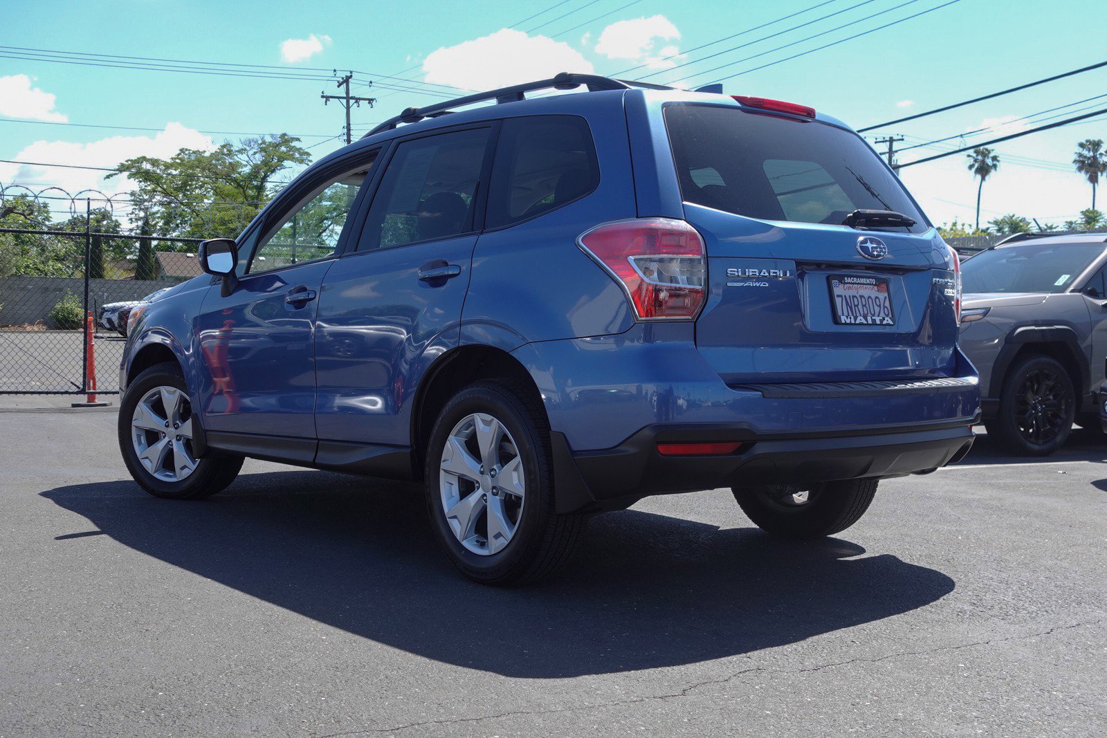 2016 Subaru Forester 2.5i Premium photo 6