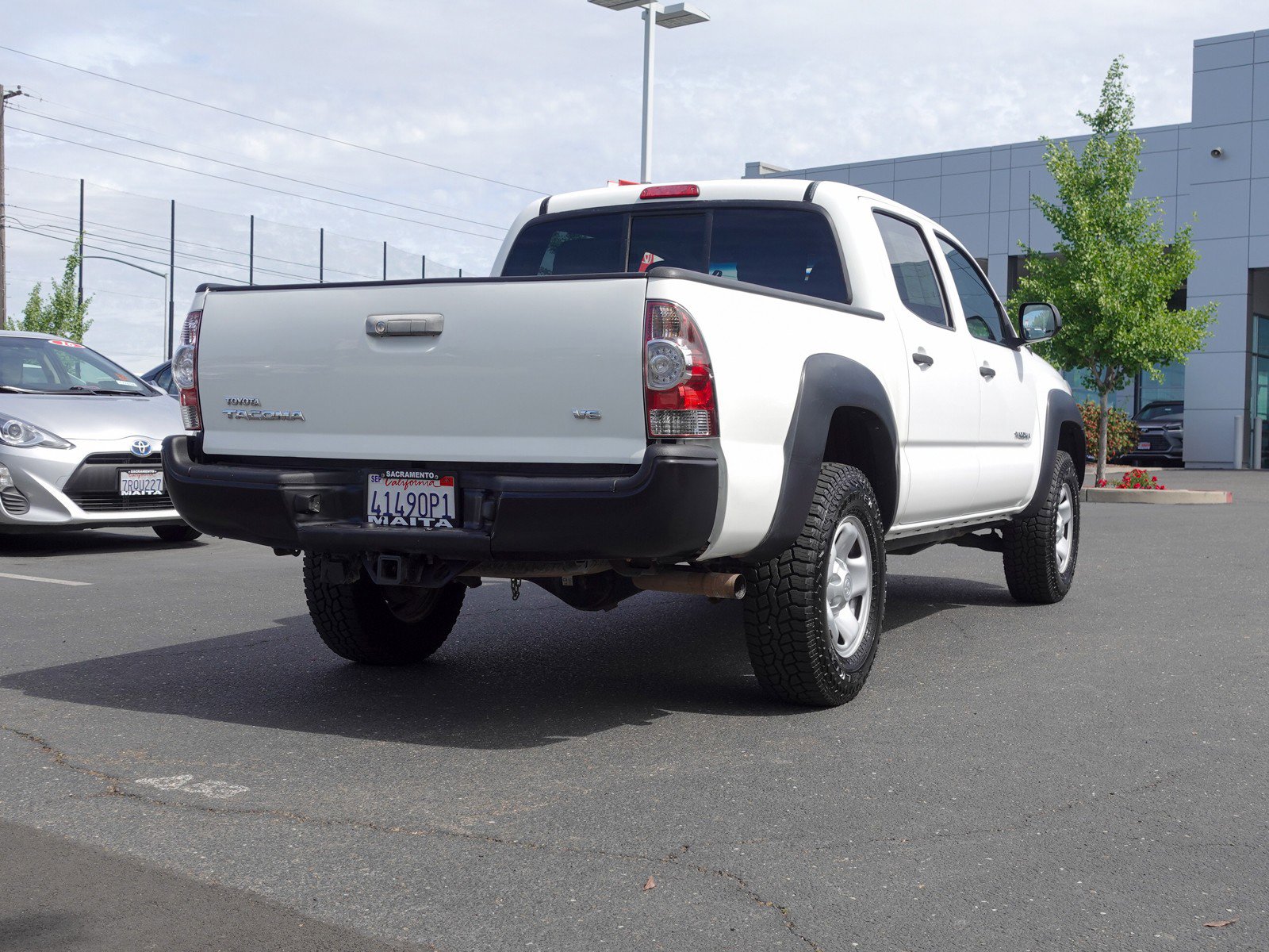 2015 Toyota Tacoma photo 3
