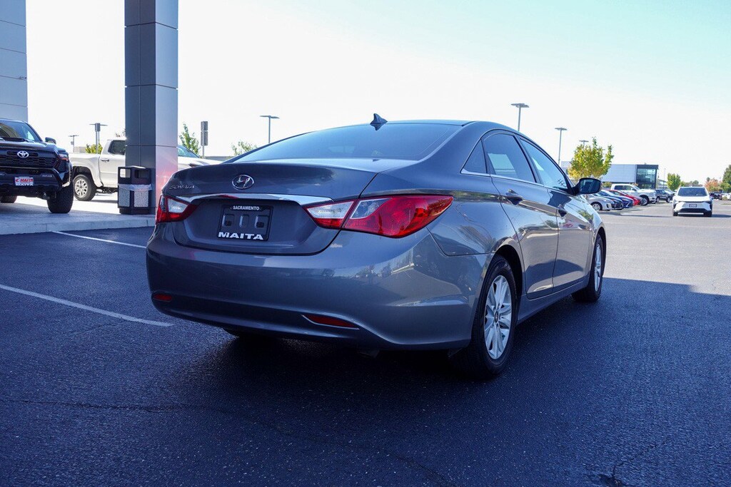 Used 2013 Hyundai Sonata GLS PZEV Sedan