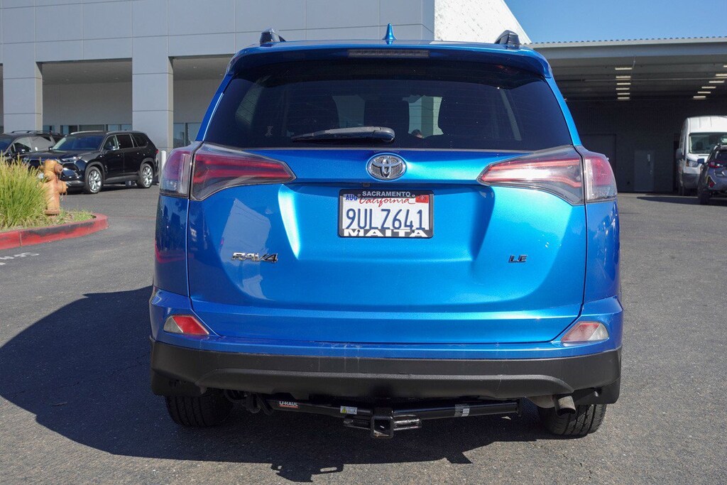 Used 2018 Toyota RAV4 LE LE FWD