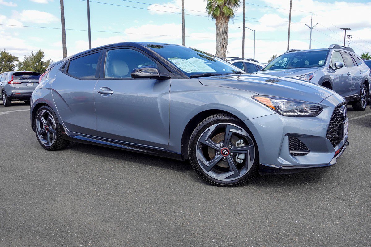 2020 Hyundai Veloster Turbo Ultimate photo 4
