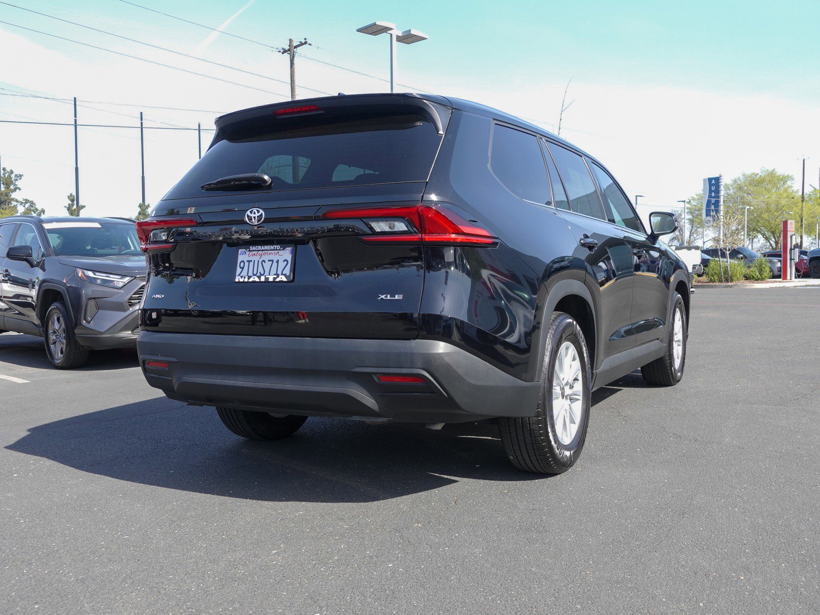 2025 Toyota Grand Highlander XLE photo 3