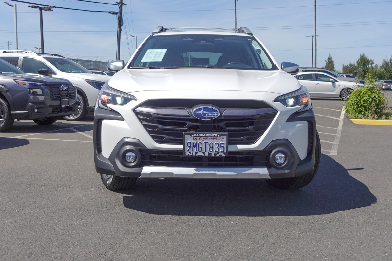 2023 Subaru Outback Touring photo 2