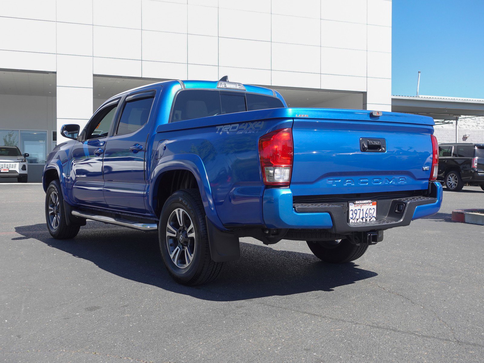 2017 Toyota Tacoma TRD Sport photo 5