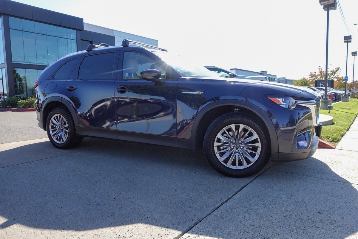 2024 Mazda CX-90 Plug-in Hybrid Preferred photo 4