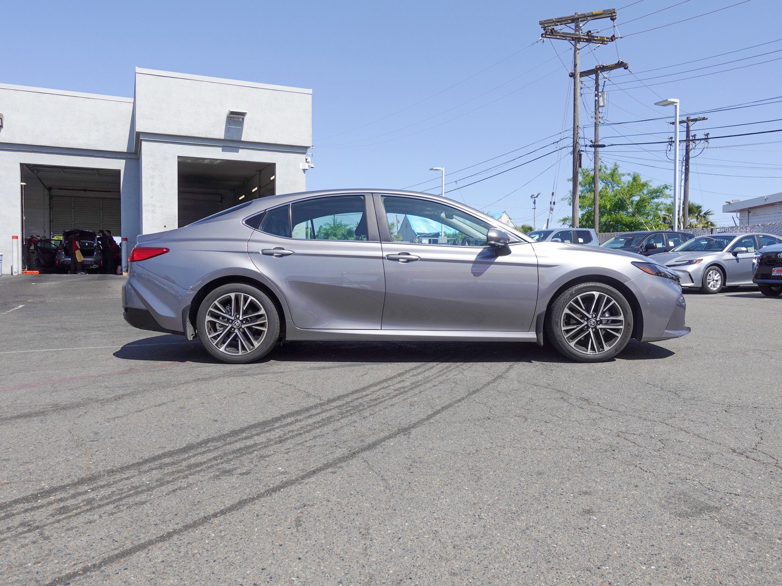 2025 Toyota Camry XLE photo 2