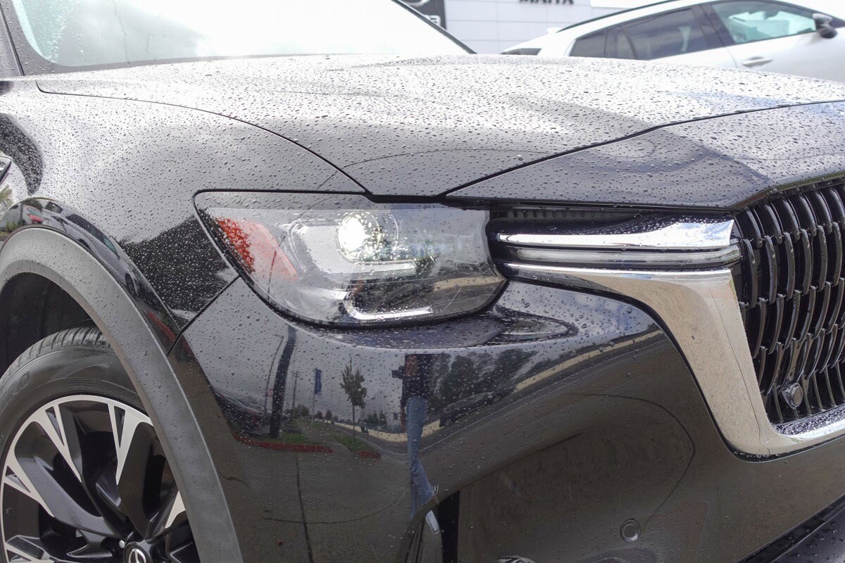 2024 Mazda CX-90 Plug-in Hybrid Premium photo 3