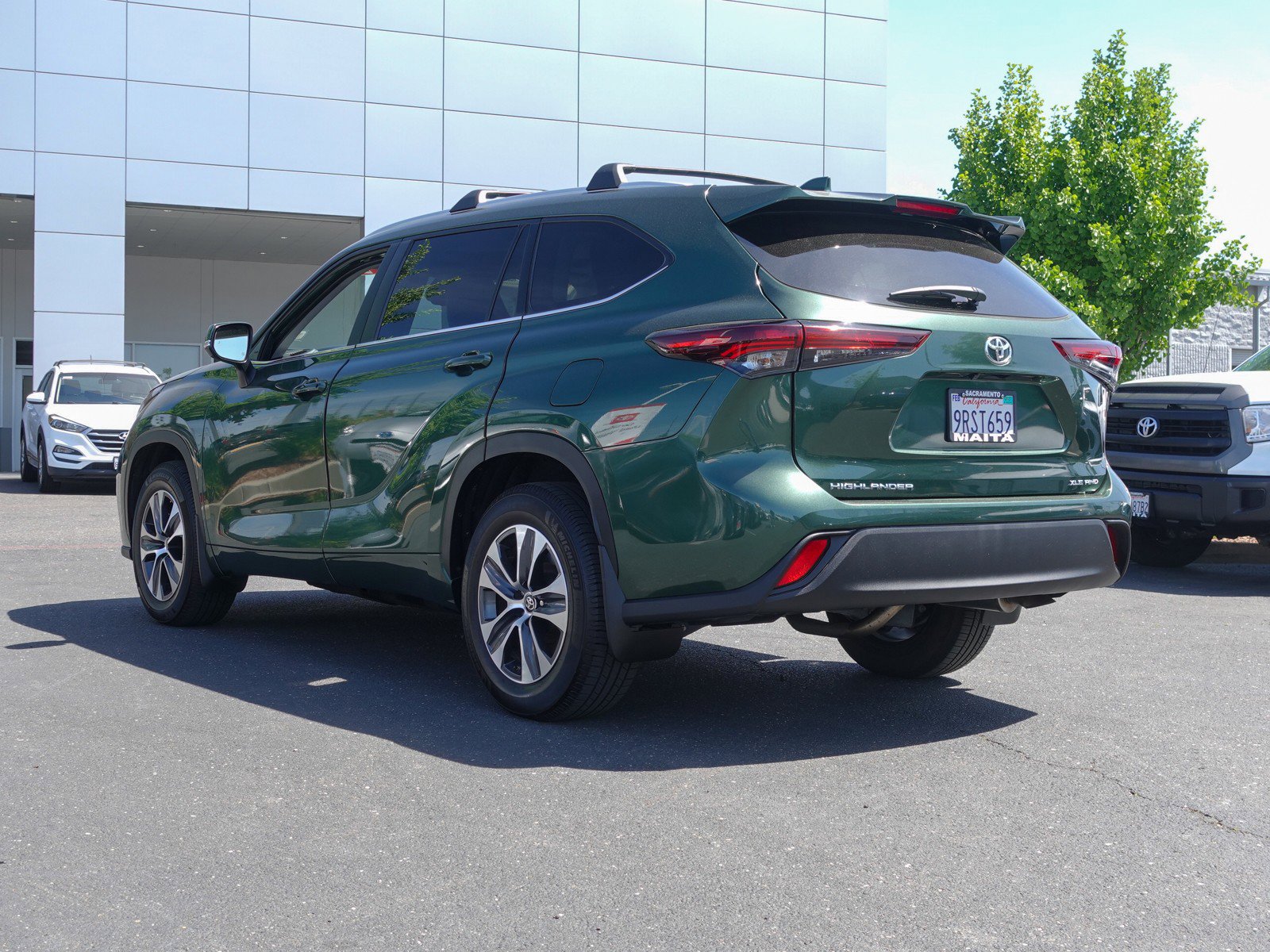 2024 Toyota Highlander XLE photo 5