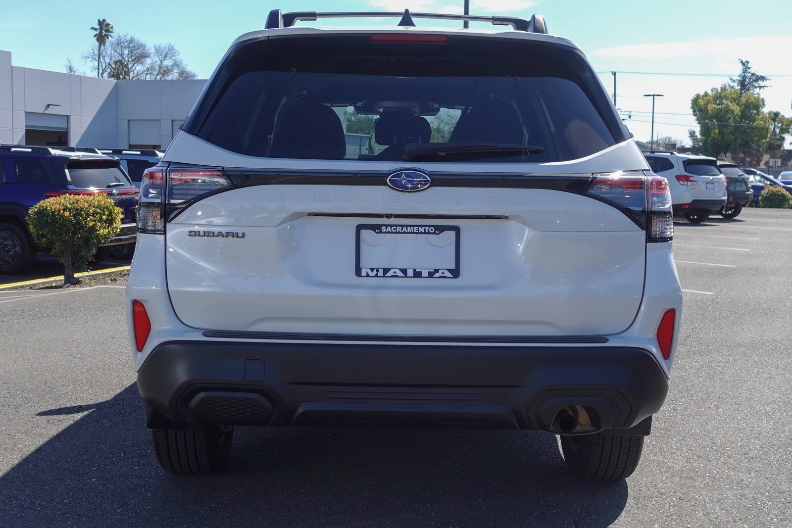 2025 Subaru Forester Premium photo 5