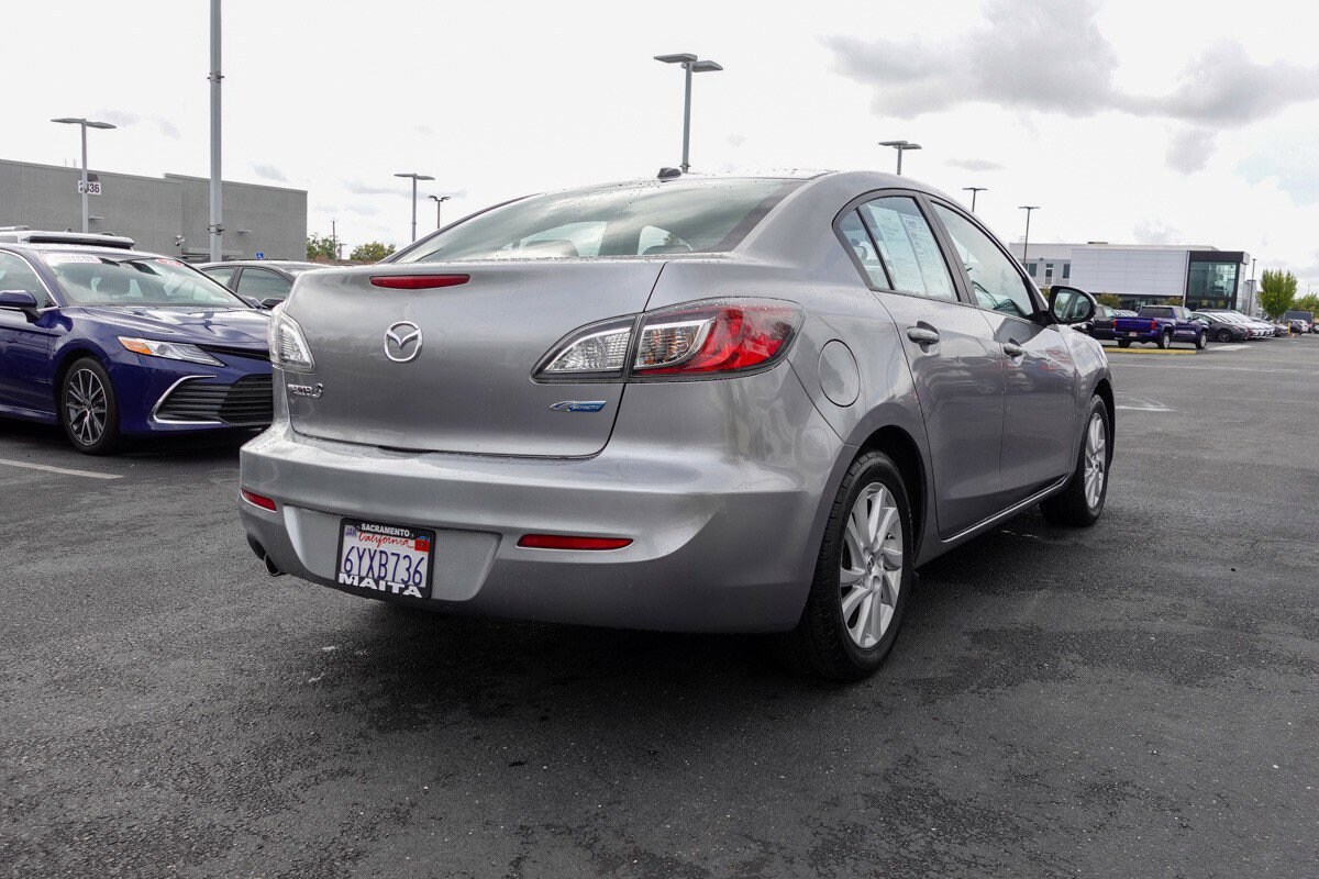 2012 Mazda Mazda3 Grand Touring photo 3