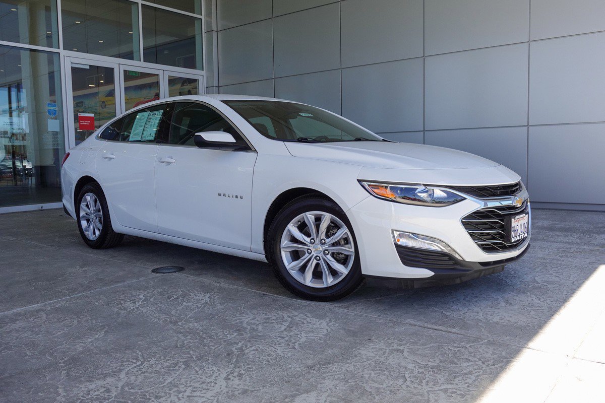 2023 Chevrolet Malibu 1LT photo 3
