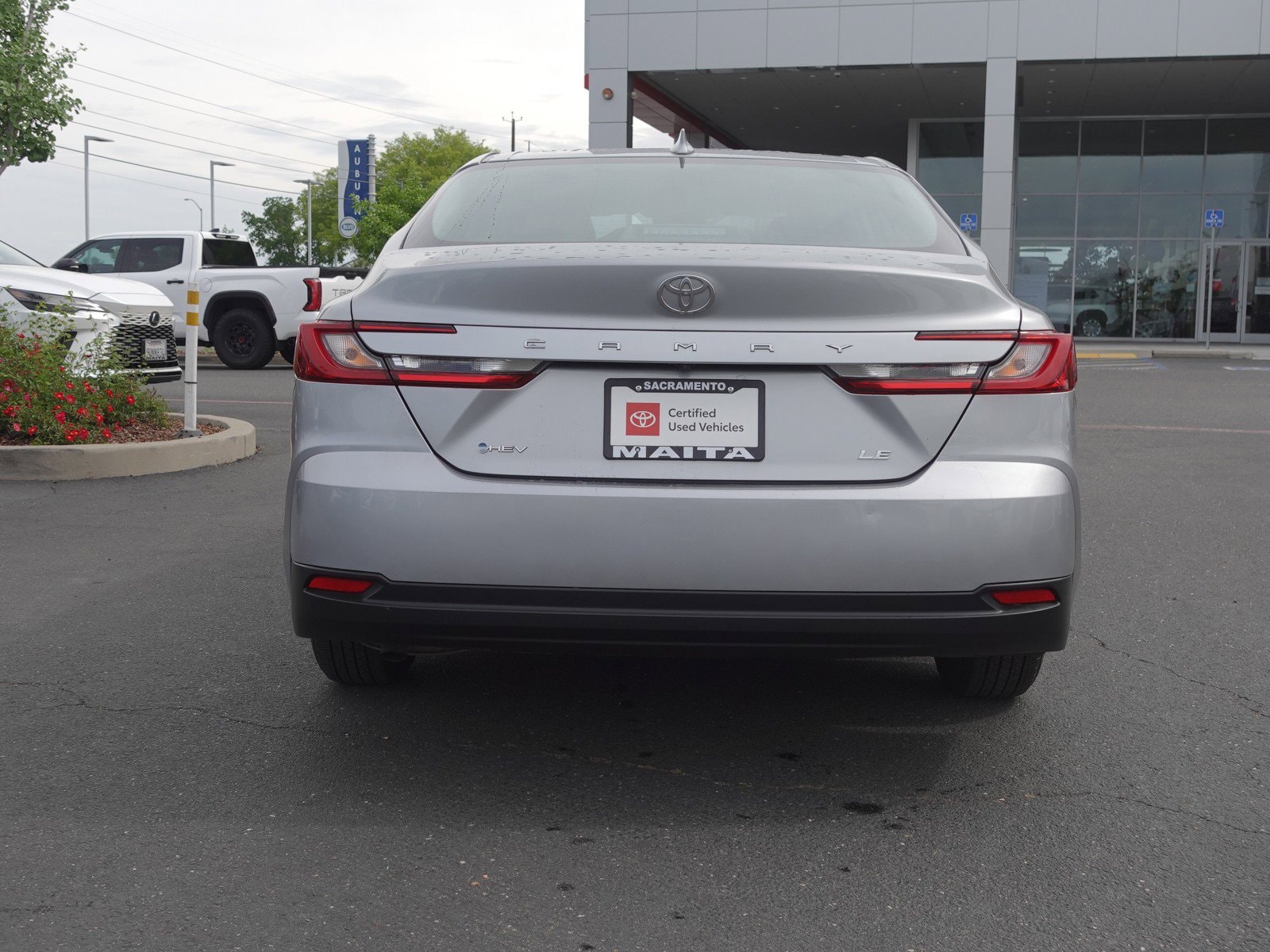 2025 Toyota Camry LE photo 4