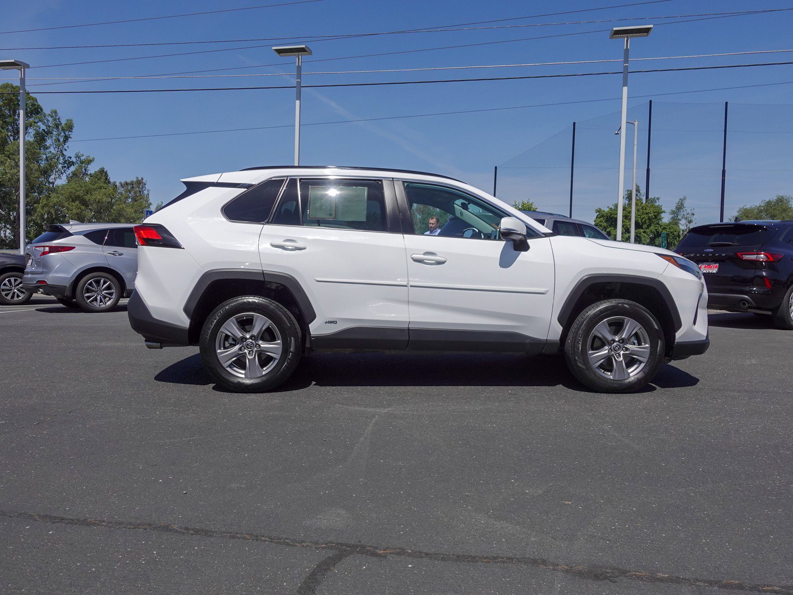 2024 Toyota RAV4 Hybrid LE photo 2