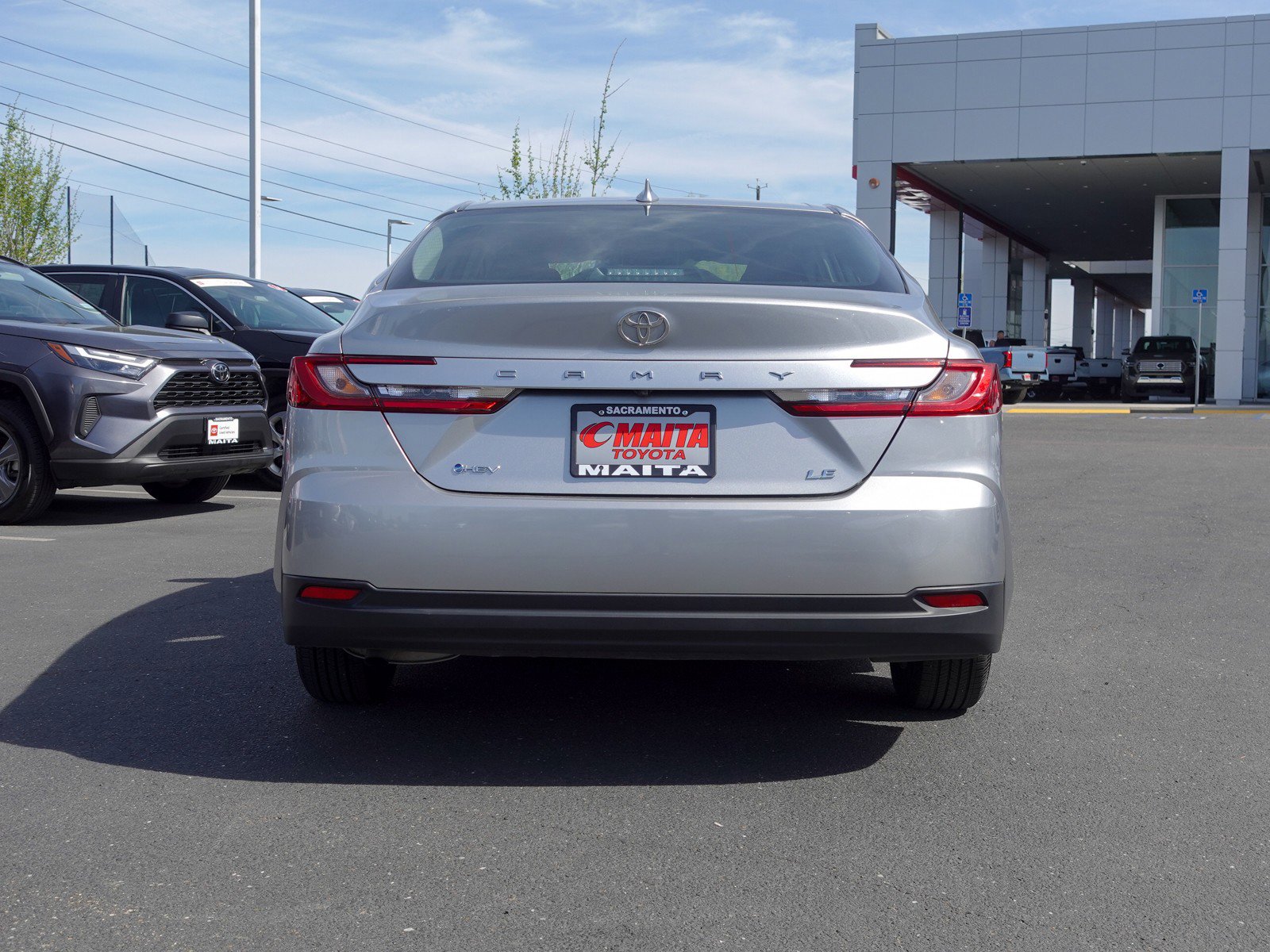 2025 Toyota Camry LE photo 4