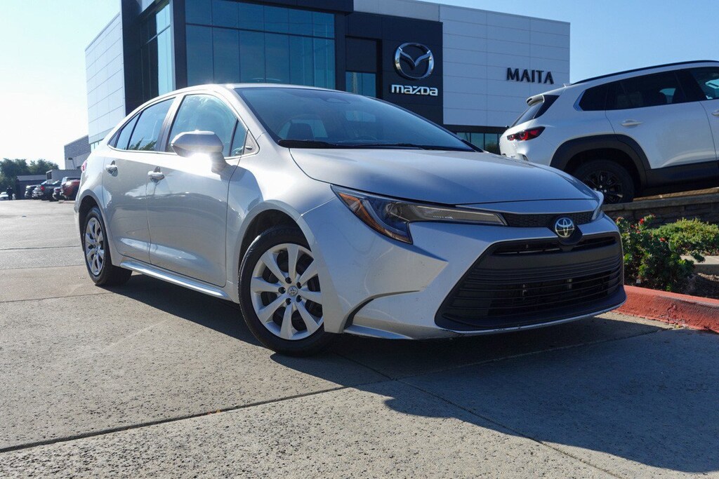 Used 2024 Toyota Corolla LE LE CVT