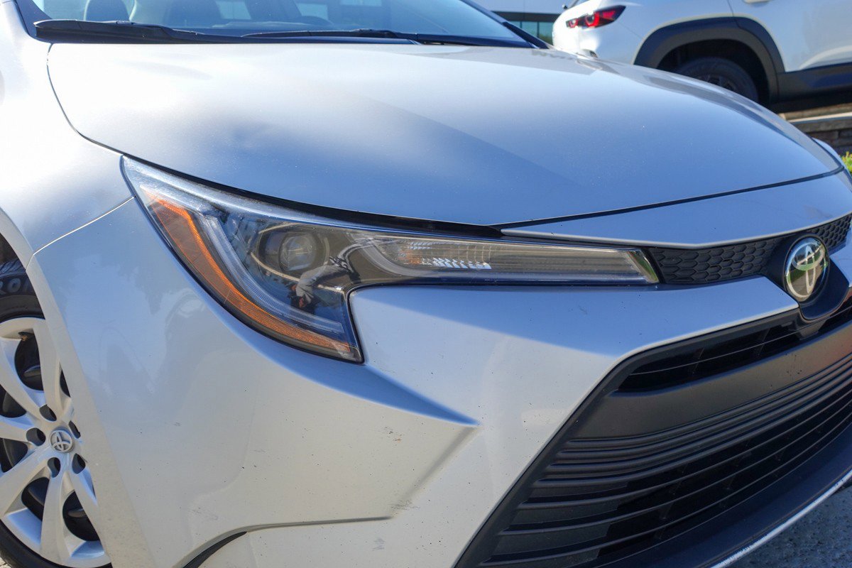 2024 Toyota Corolla LE photo 3