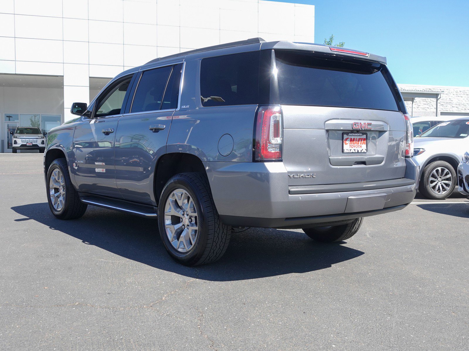 2019 GMC Yukon SLE photo 5