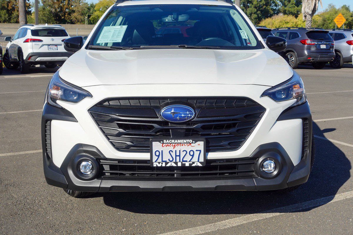 2025 Subaru Outback Onyx Edition photo 3