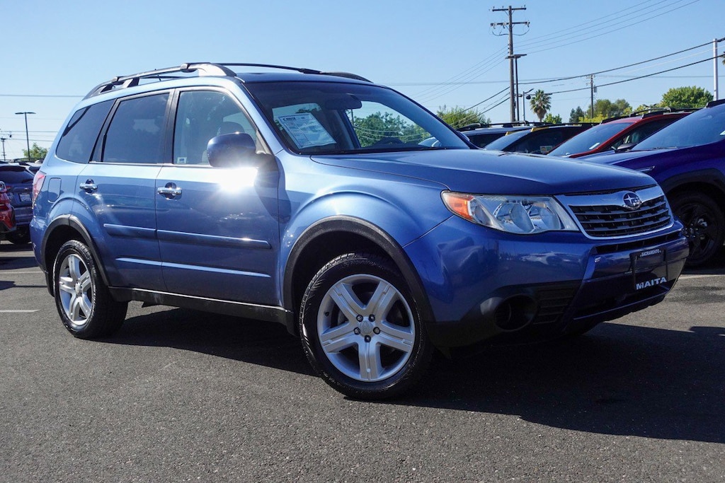 Used 2010 Subaru Forester 2.5X Premium Auto 2.5X Premium w/All-Weather Pkg