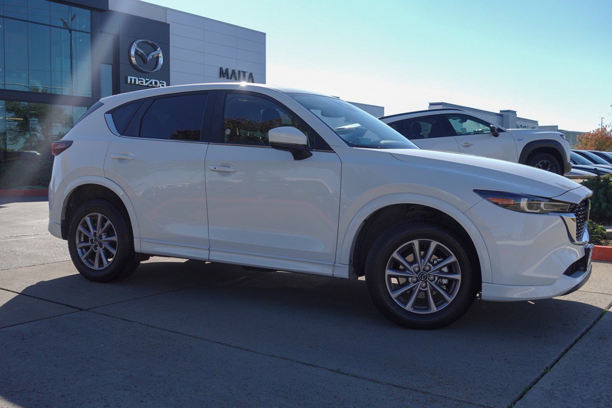 2025 Mazda CX-5 2.5 S Preferred photo 4