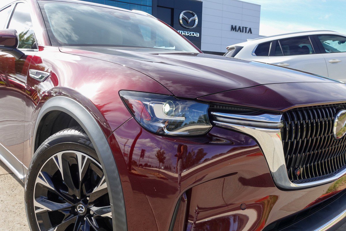 2024 Mazda CX-90 Plug-in Hybrid Premium photo 3
