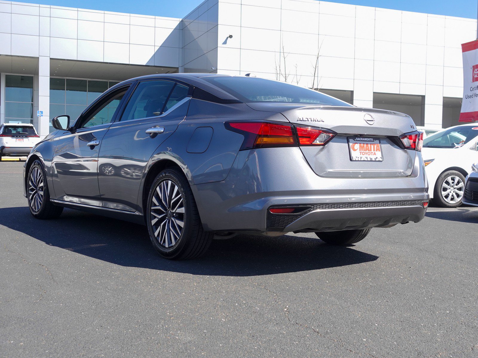 2024 Nissan Altima 2.5 SV photo 5