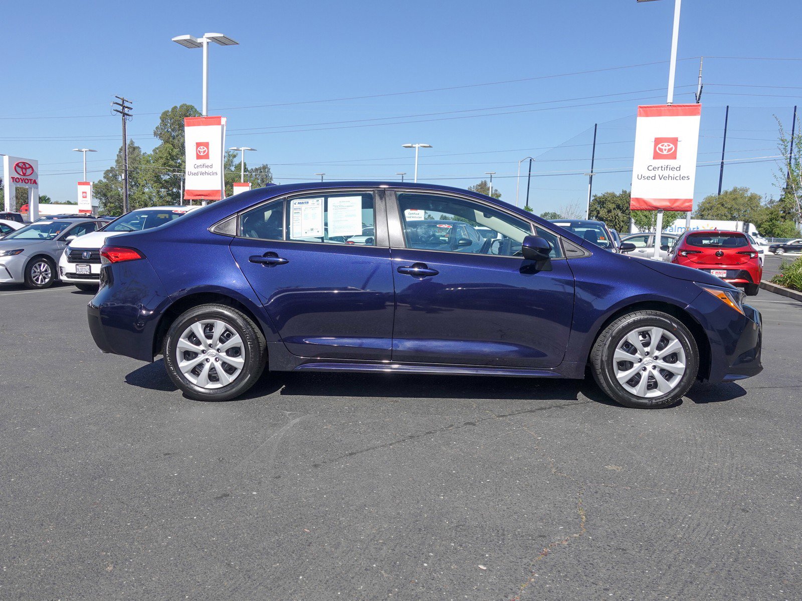 2024 Toyota Corolla LE photo 2