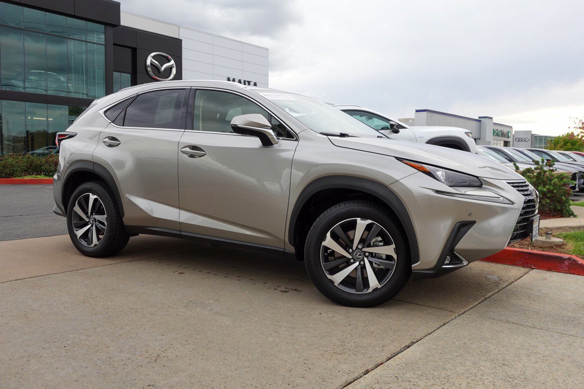 2021 Lexus NX 300 AWD photo 4