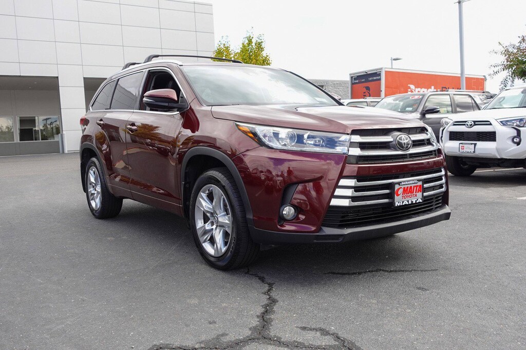 Used 2018 Toyota Highlander Limited Limited V6 FWD