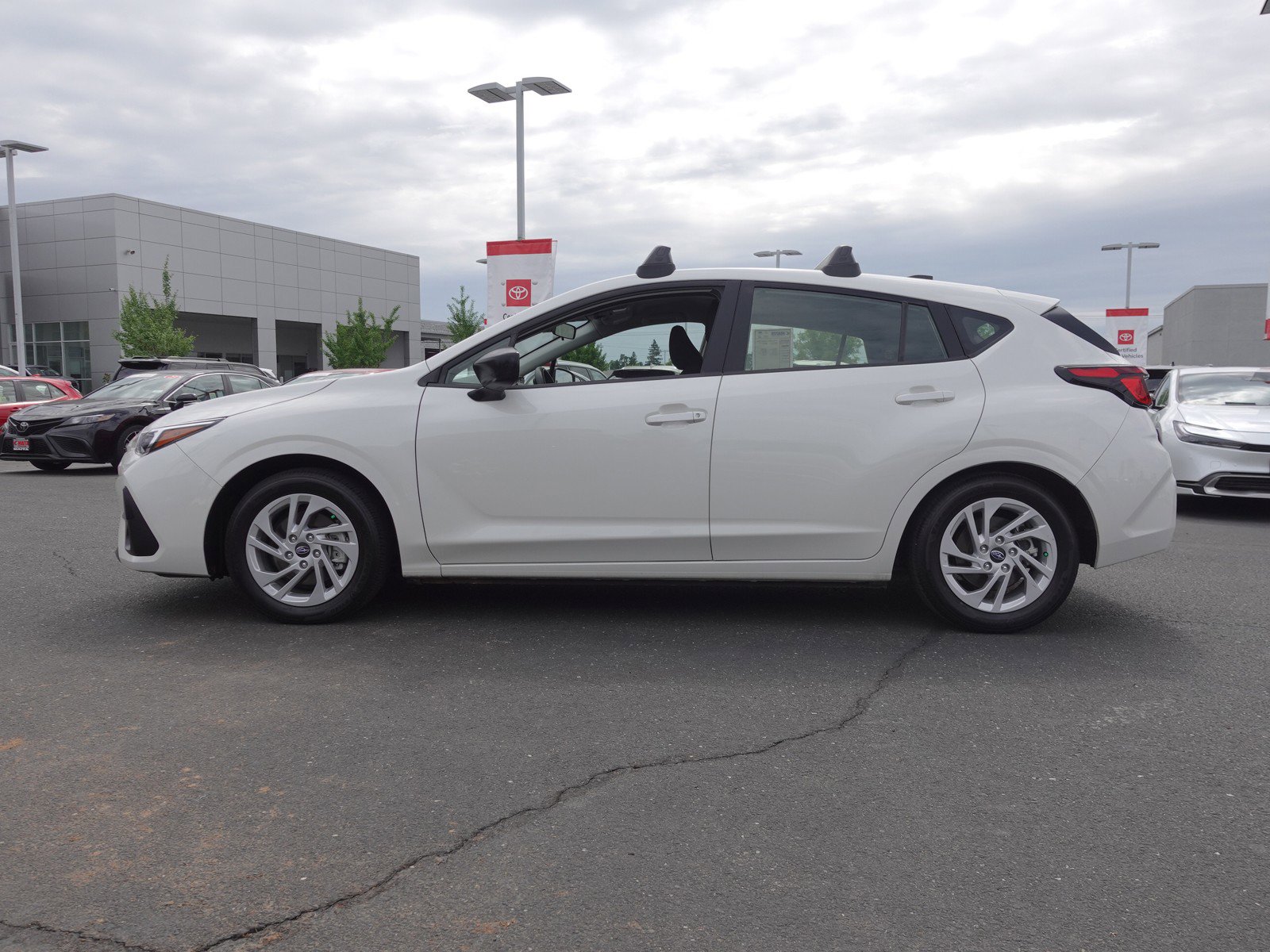 2025 Subaru Impreza photo 6