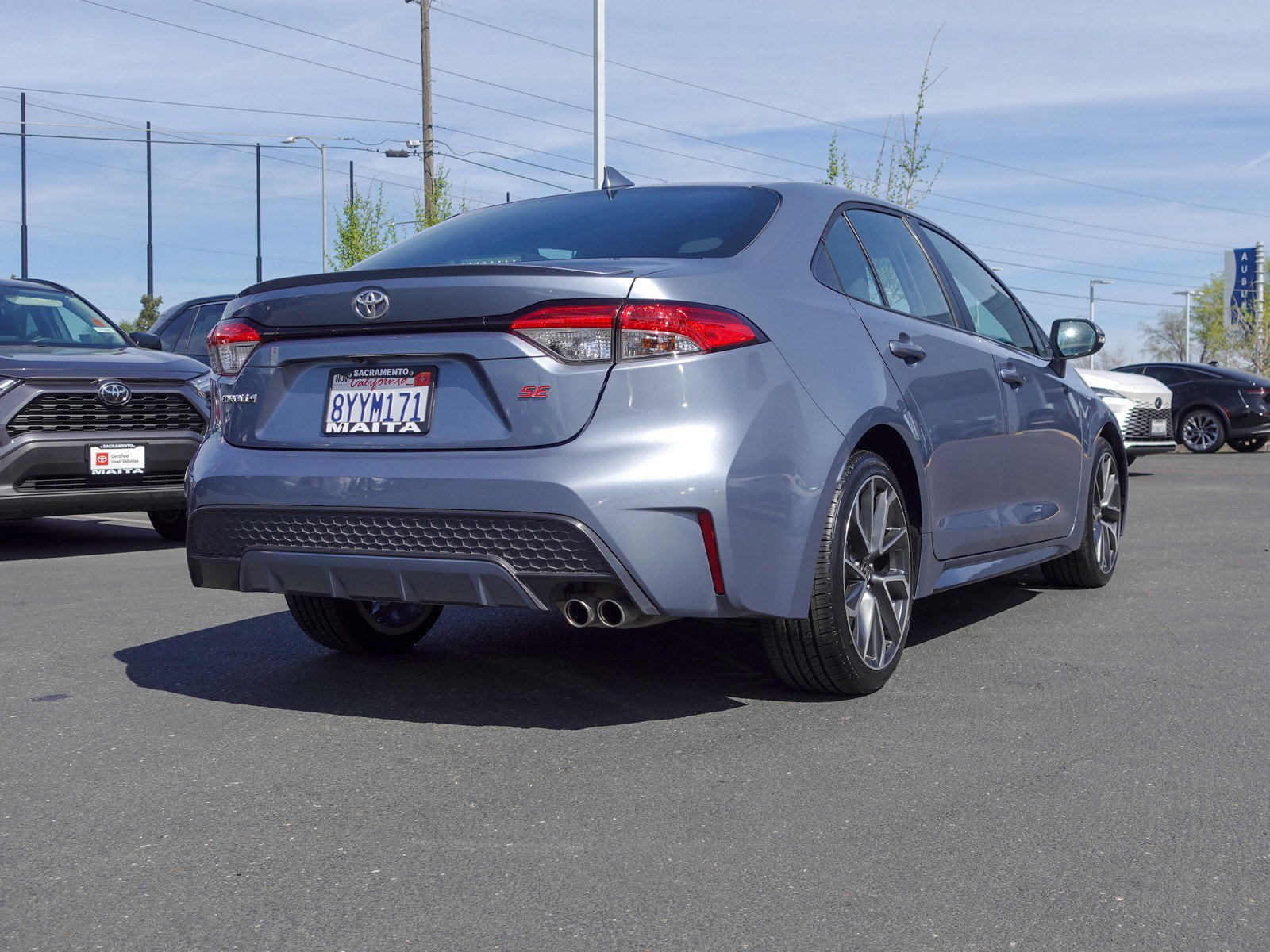 2022 Toyota Corolla SE photo 3