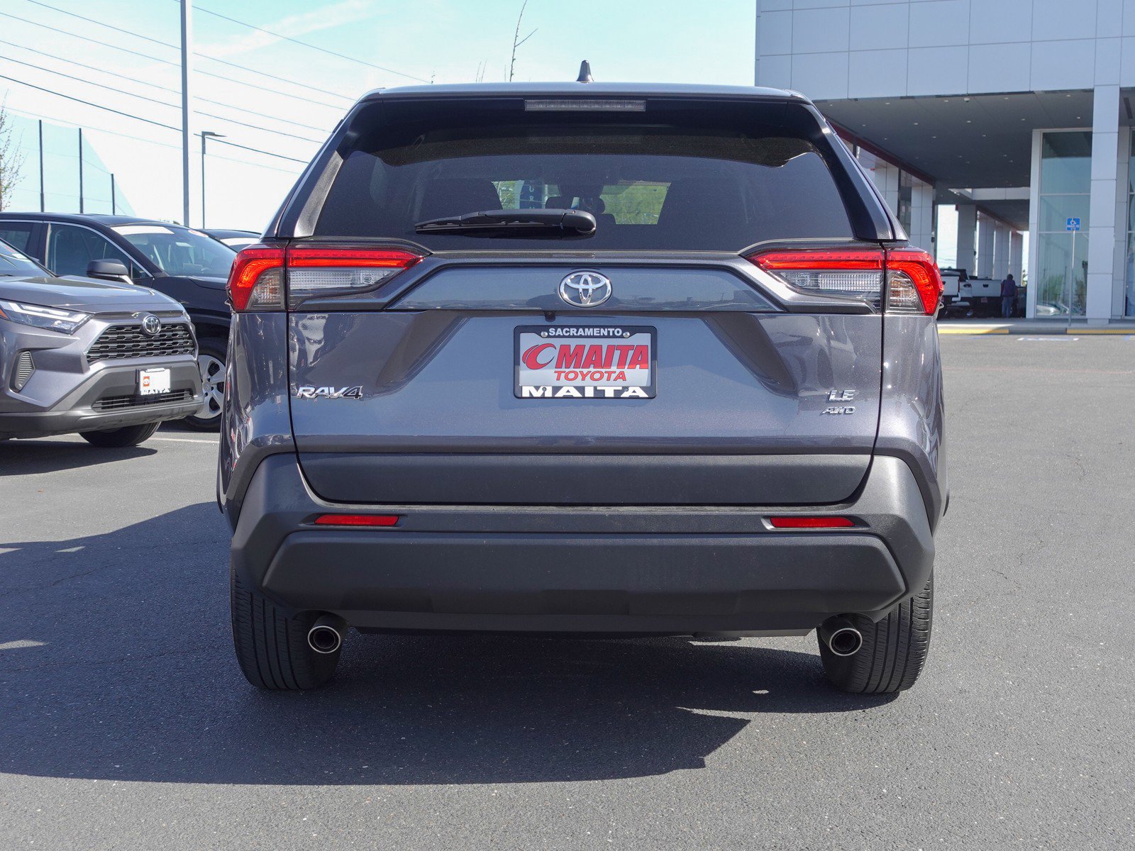 2025 Toyota RAV4 LE photo 4