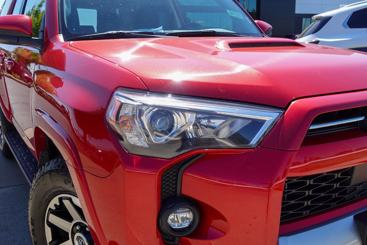 2024 Toyota 4Runner TRD Off-Road photo 2