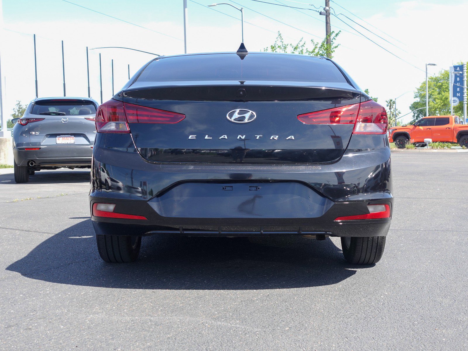 2020 Hyundai Elantra Value Edition photo 4