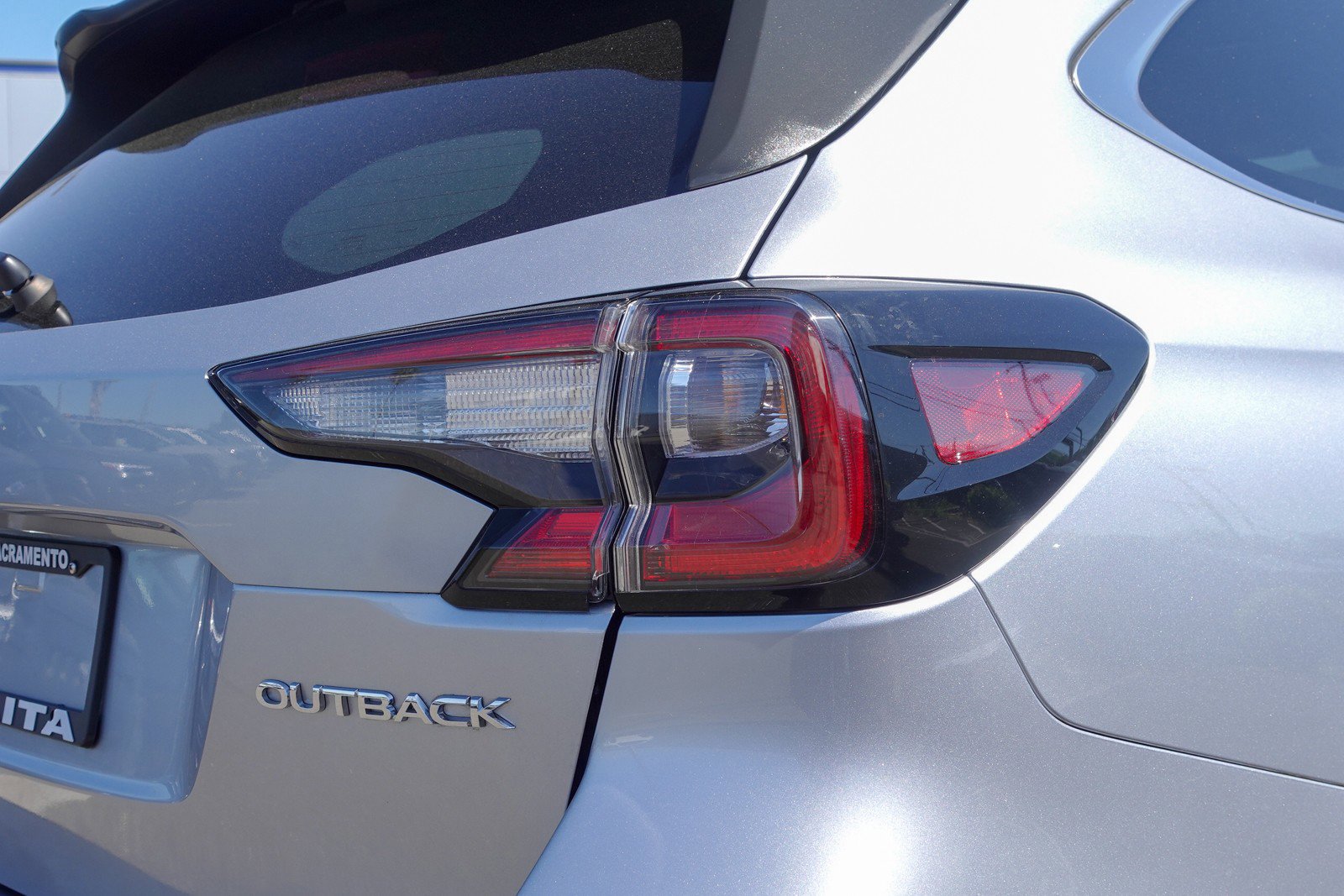 2023 Subaru Outback Premium photo 5