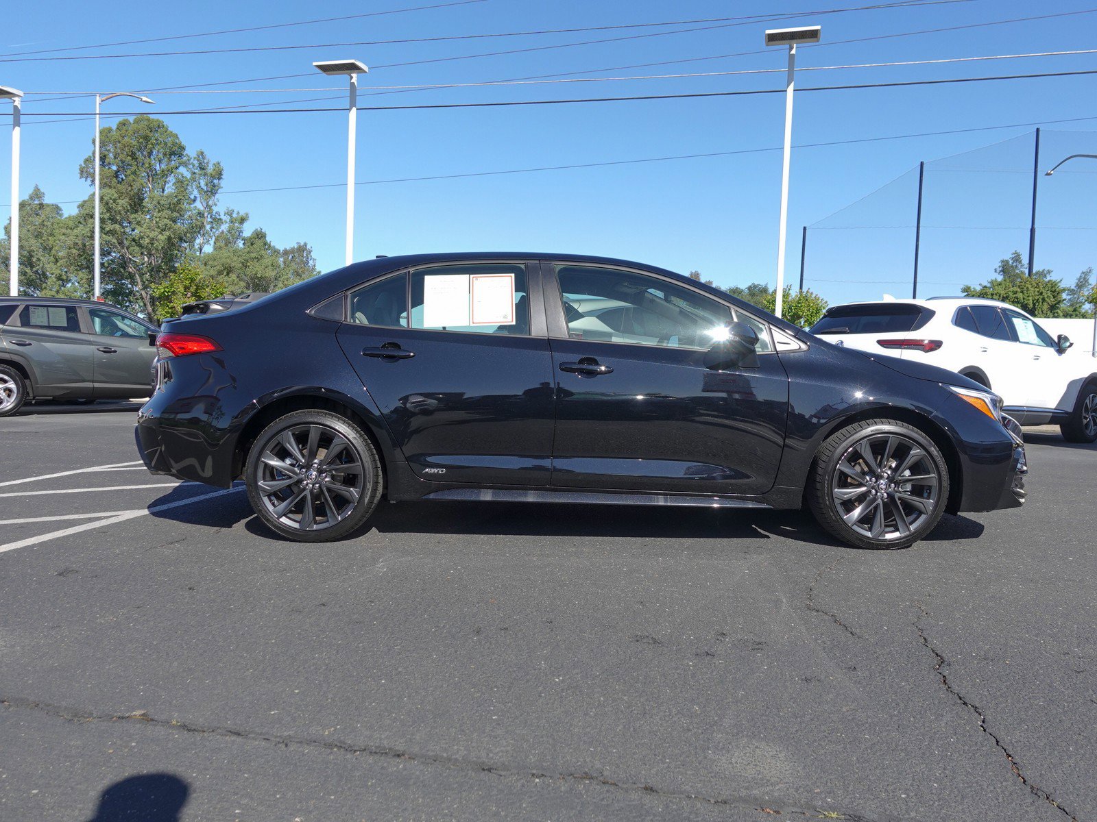 2025 Toyota Corolla Hybrid SE photo 2