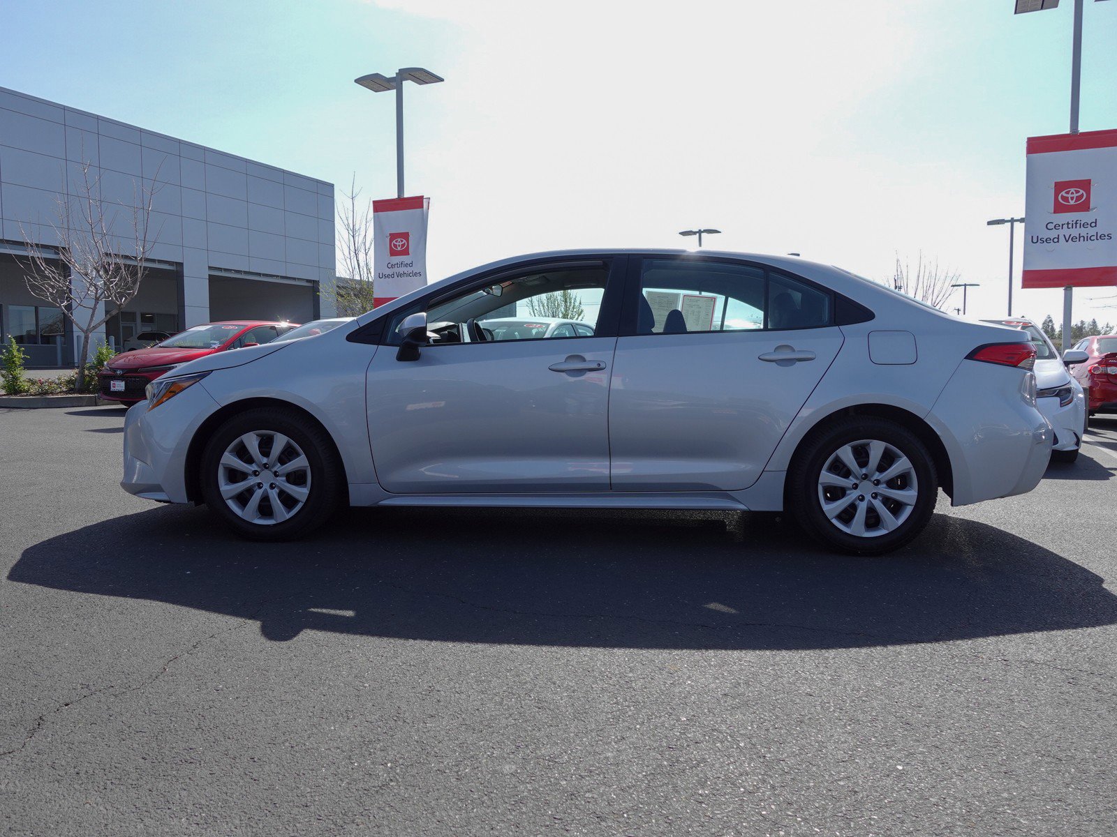 2020 Toyota Corolla LE photo 6